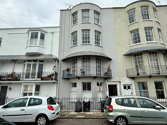 1 Bedroom Flat For Sale In Flat, Spencer Square, Ramsgate, Kent, CT11