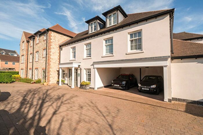 1 Bedroom Flat For Sale In Bepton Road, Dundee House Bepton Road, GU29