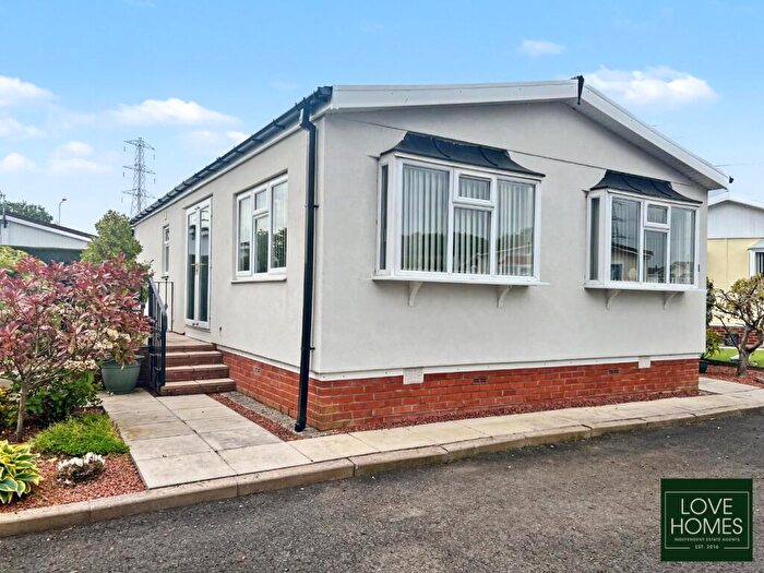 2 Bedroom Park Home For Sale In Lotus Drive, Carr Bridge Residential Park, Blackpool, Lancashire, FY4