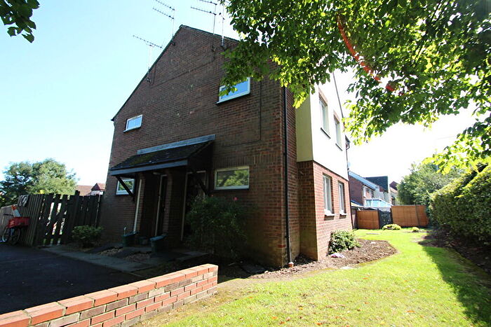 1 Bedroom Apartment To Rent In Cleveland Close, Highwoods, CO4