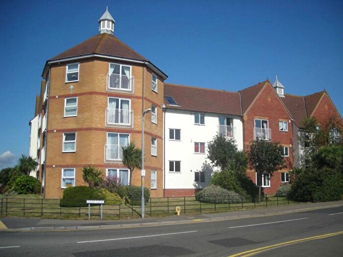 2 Bedroom Flat To Rent In Marina Point, West Road, Clacton-on-Sea, CO15