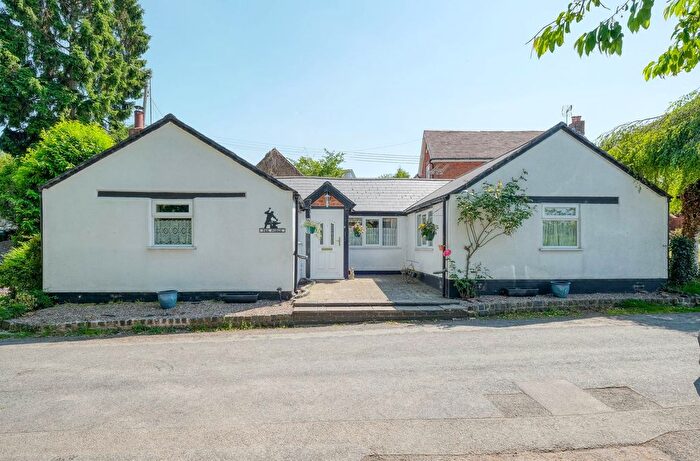 2 Bedroom Bungalow For Sale In Holt Hill, Beoley, Redditch, B98