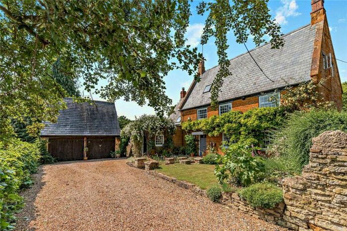 5 Bedroom Detached House For Sale In High Street South, Tiffield, Northamptonshire, NN12