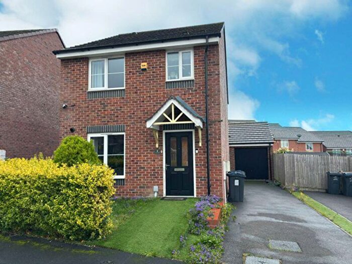 3 Bedroom Detached House For Sale In Bluebell Crescent, Great Barr, Birmingham, B42