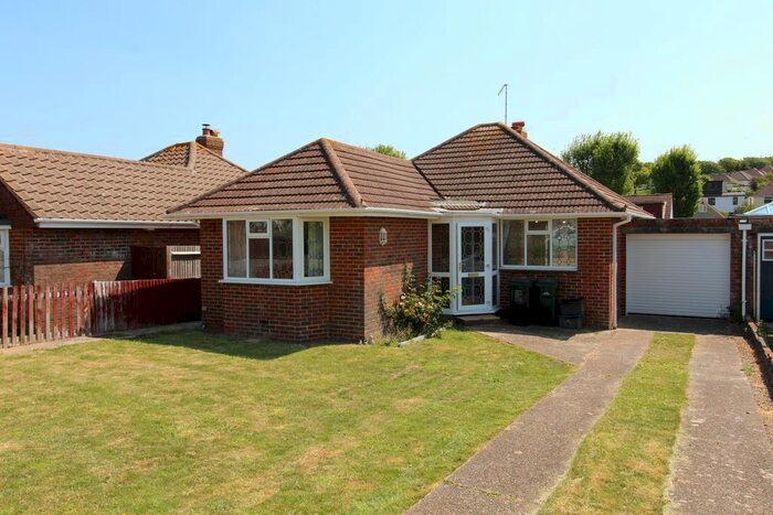 2 Bedroom Bungalow To Rent In Ridgewood Avenue, Saltdean, BN2