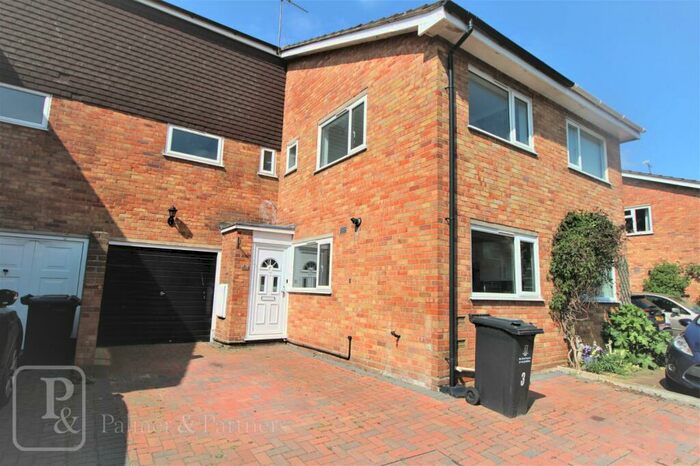 3 Bedroom Terraced House To Rent In Stow Court, Colchester, Essex, CO4