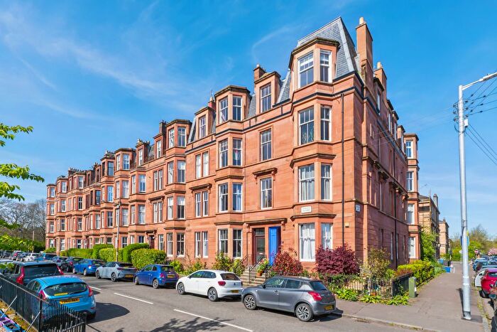 2 Bedroom Flat For Sale In Niddrie Square, Queens Park, G42