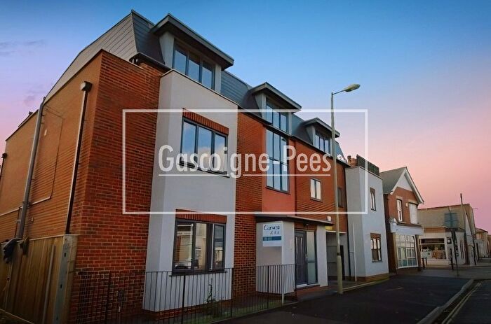 1 Bedroom Property To Rent In Queens Apartments, Farnborough, GU14