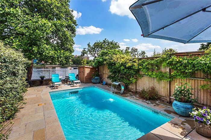 5 Bedroom Detached House To Rent In Deodar Road, London, SW15