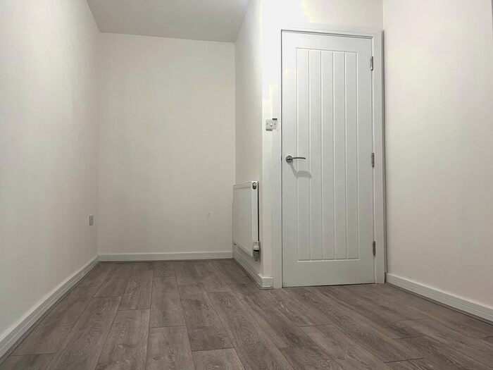 1 Bedroom Flat To Rent In Woodfield Street, Morriston, Swansea, SA6