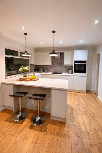 2 Bedroom House To Rent In Portsea Road, Sheffield, S6