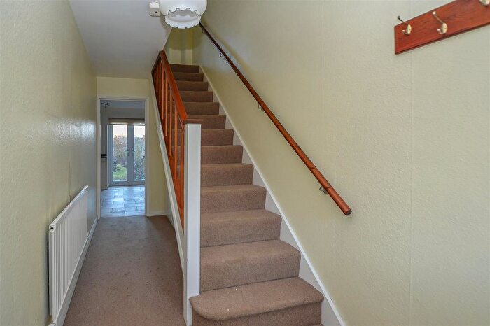 3 Bedroom End Of Terrace House For Sale In Albert Street, Warley, Brentwood, CM14