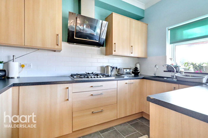 3 Bedroom End Of Terrace House For Sale In Beacon Road, Chatham, ME5