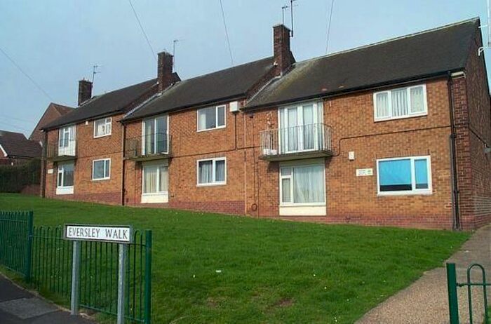 2 Bedroom Flat To Rent In Eversley Walk, Nottingham NG5