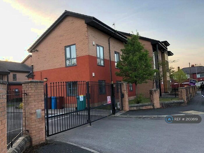 2 Bedroom Flat To Rent In Ventura Close, Manchester, M14
