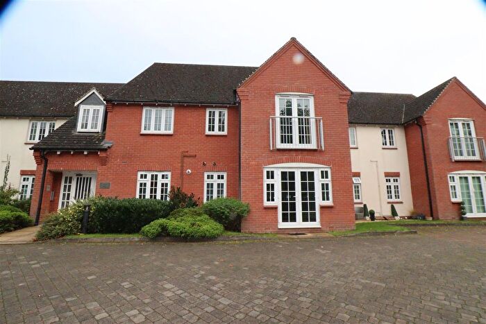 2 Bedroom Flat To Rent In Old Stafford Road, Cross Green, WV10