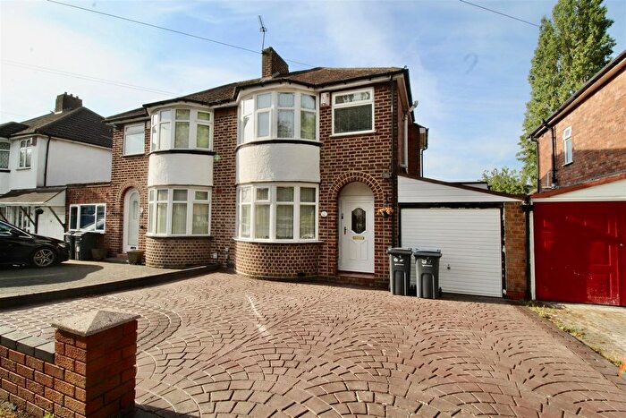 3 Bedroom Semi Detached House For Sale In Heath Way, Hodge Hill, Birmingham, B34
