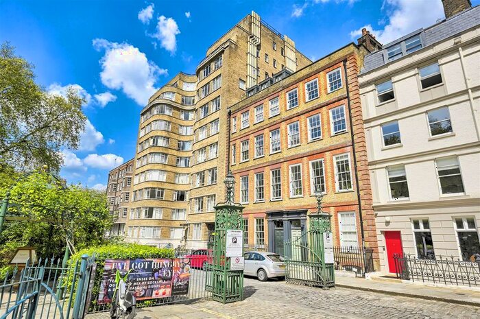 Studio To Rent In Florin Court, - Charterhouse Square, London, EC1M