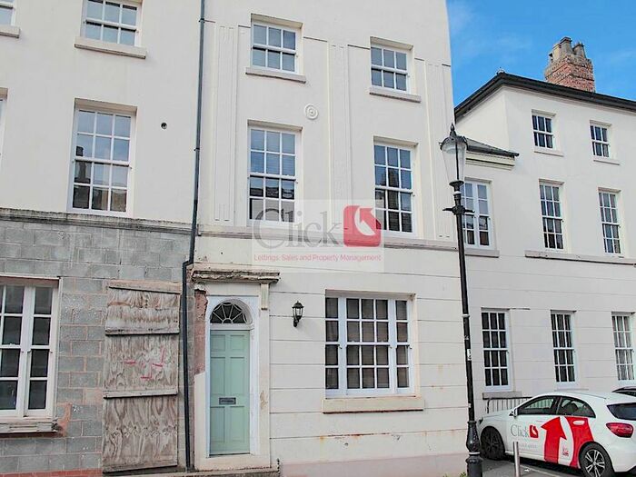 3 Bedroom Town House To Rent In Albion Street, Birmingham, B1