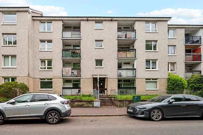 2 Bedroom Flat For Sale In Tantallon Road, Shawlands, G41