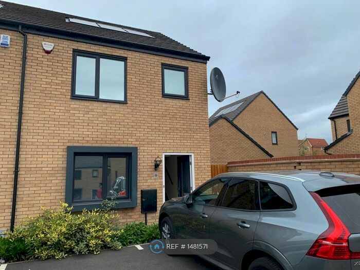 3 Bedroom Semi-Detached House To Rent In Grable Avenue, Oxley Park, Milton Keynes, MK4