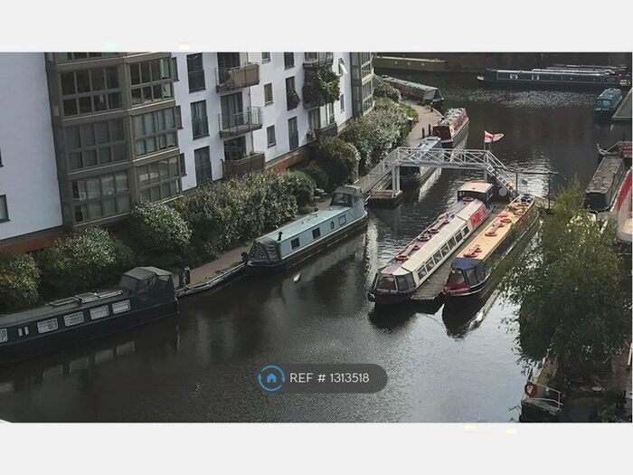 2 Bedroom Flat To Rent In Canal Square, Edgbaston, Birmingham, B16