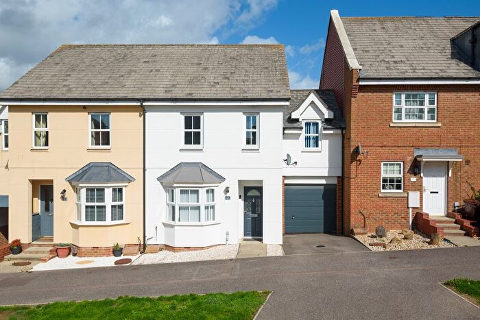 3 Bedroom Terraced House For Sale In Kirk View, Ashford, TN23