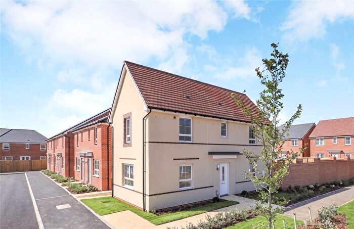 3 Bedroom Detached House To Rent In Tangmere Road, Hailsham, East Sussex, BN27