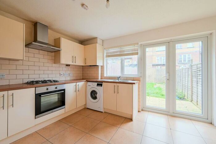 3 Bedroom Terraced House To Rent In Colman Road, Beckton, London, E16