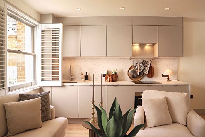 2 Bedroom Property To Rent In Rutland Gate, Knightsbridge, SW7