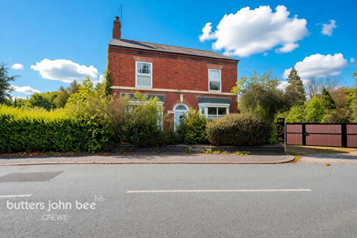 4 Bedroom Detached House For Sale In Alton Street, Crewe, CW2