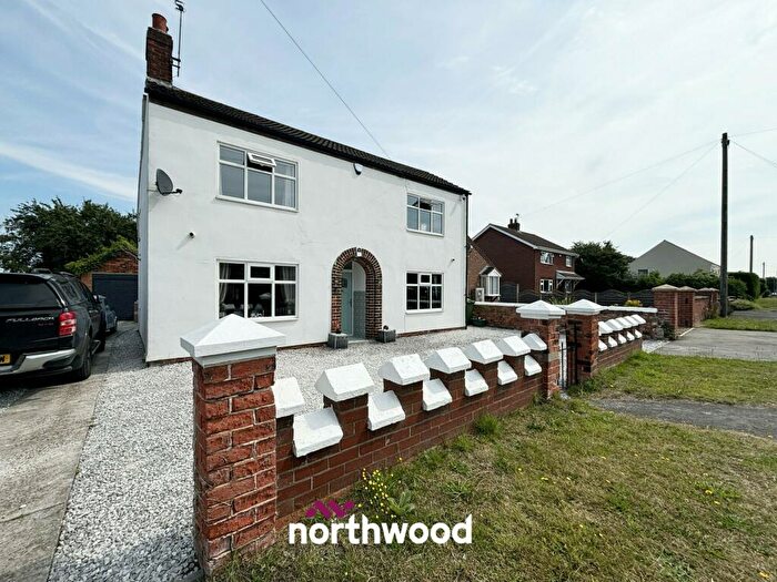 4 Bedroom Detached House For Sale In Sandtoft Road, Belton, Doncaster, DN9