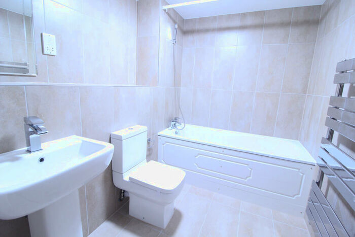 1 Bedroom Flat To Rent In Charter House, High Road, IG1