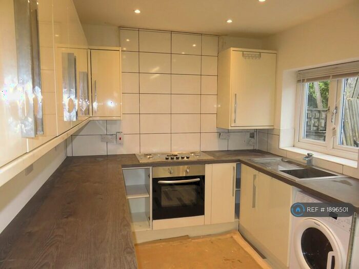3 Bedroom Terraced House To Rent In Hampden Road, Prestwich, Manchester, M25