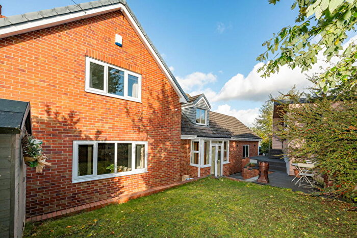 4 Bedroom Detached House For Sale In Melvinia Crescent, Barnsley, S75