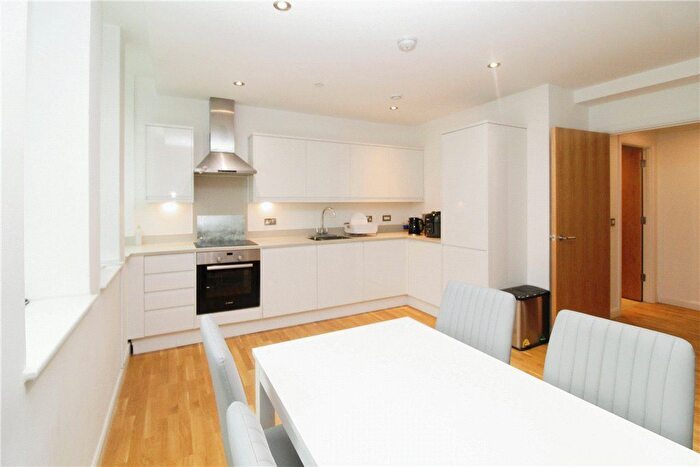 2 Bedroom Flat To Rent In Lansdowne Road, Croydon, CR0