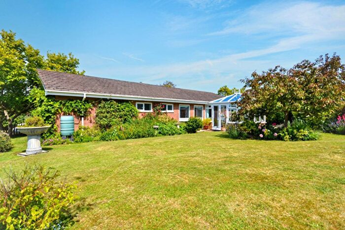 3 Bedroom Detached House For Sale In Great Comberton, Pershore, Worcestershire, WR10