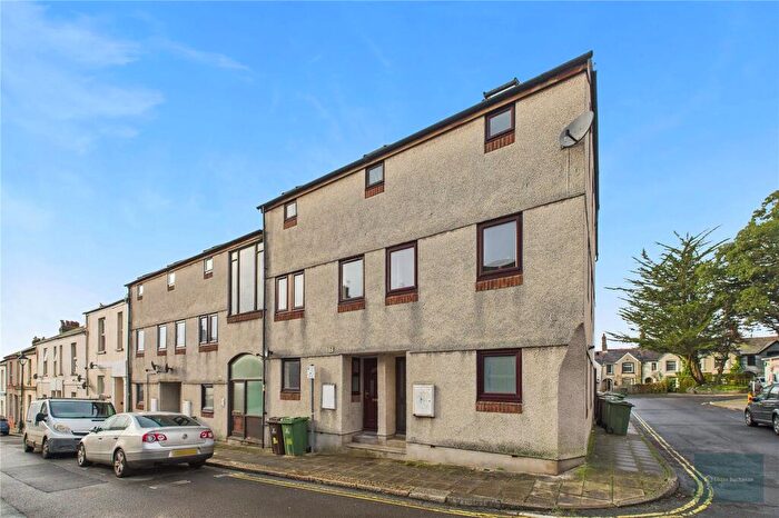 3 Bedroom Maisonette For Sale In Clifton Street, Plymouth, PL4