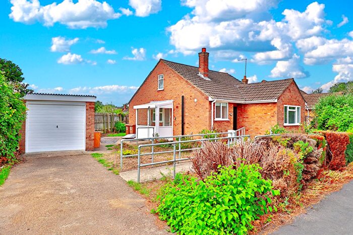 2 Bedroom Detached Bungalow To Rent In Thornleigh Drive, Orton Longueville, Peterborough, PE2