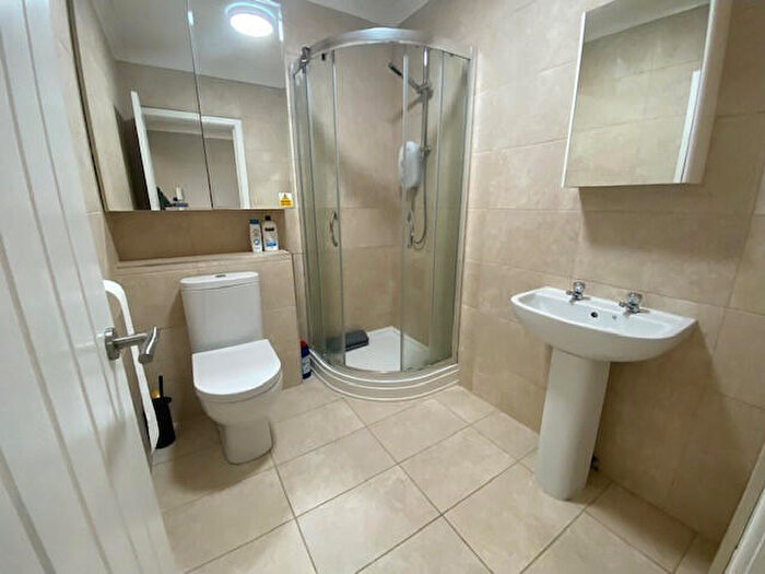 2 Bedroom Apartment To Rent In Royal Beach Court, Lytham St. Annes, FY8