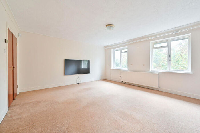 4 Bedroom End Of Terrace House For Sale In Harrow Fields Gardens, Harrow On The Hill, Harrow, HA1