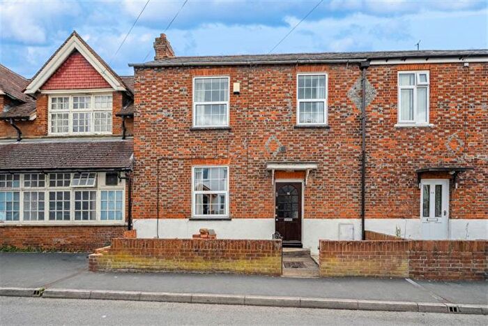 4 Bedroom Terraced House To Rent In Cowley Road, OX4