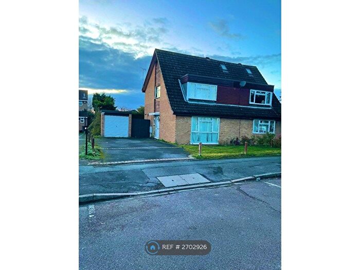 3 Bedroom Semi-Detached House To Rent In Lillibrooke Crescent, Maidenhead, SL6