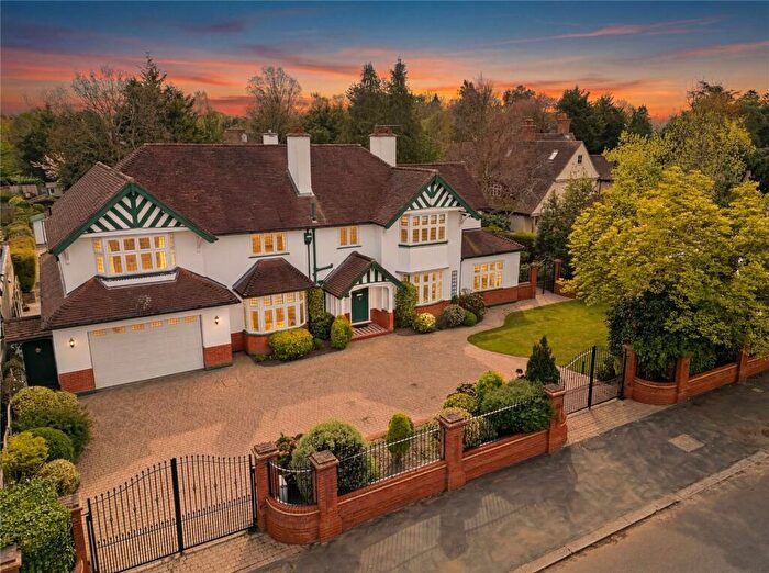 6 Bedroom Detached House For Sale In Elm Grove, Emerson Park, RM11