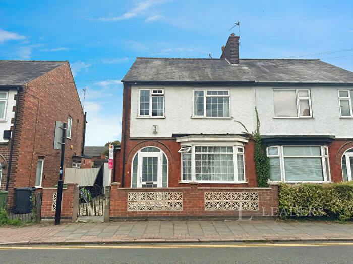 4 Bedroom Semi-Detached House To Rent In Wharncliffe Road, Loughborough, LE11