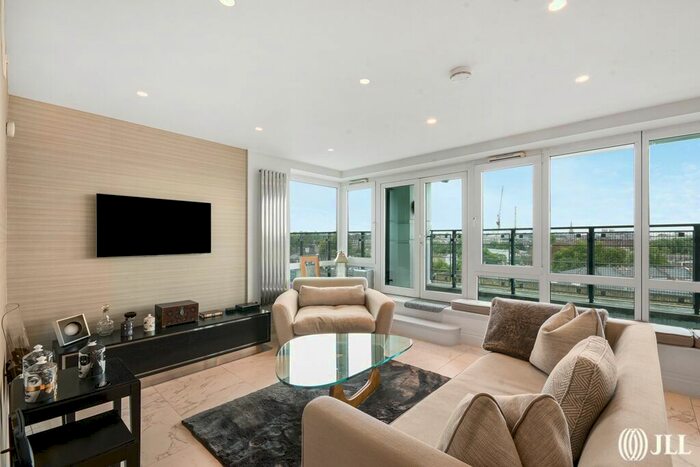 3 Bedroom Flat To Rent In Beckford Close, Warwick Road, London, W14