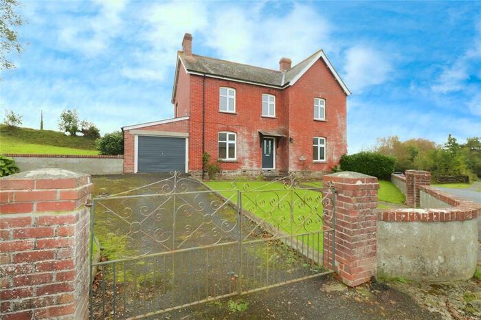 4 Bedroom Detached House For Sale In Launceston, Cornwall, PL15