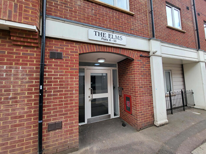 1 Bedroom Flat To Rent In The Elms, LU1