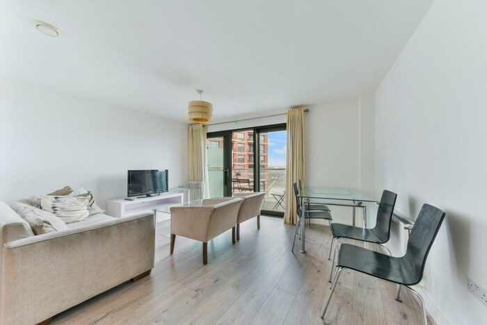 2 Bedroom Apartment To Rent In Montreal House, Maple Quays, Surrey Quays, SE16