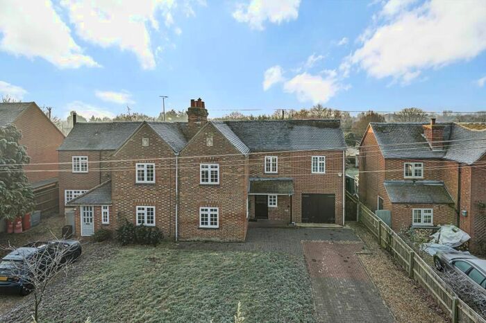 4 Bedroom Semi-Detached House To Rent In Culham, Abingdon, OX14